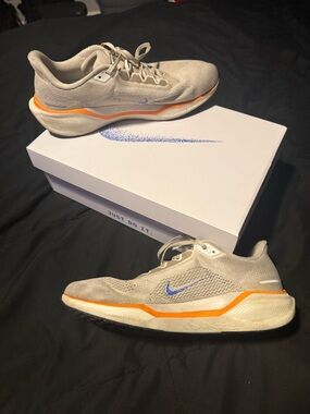 Nike white/Orange Running Sneakers with Blue Swoosh